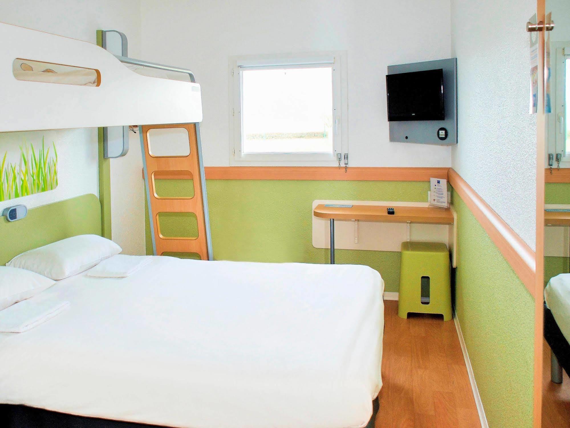 Ibis Budget Flers Grands Champs エクステリア 写真